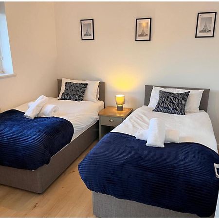 Kettering Service Accomodation 2Brh Freeparking Wifi Smart Tv Tea & Coffee Екстериор снимка